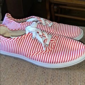 Cute lightweight sneakers